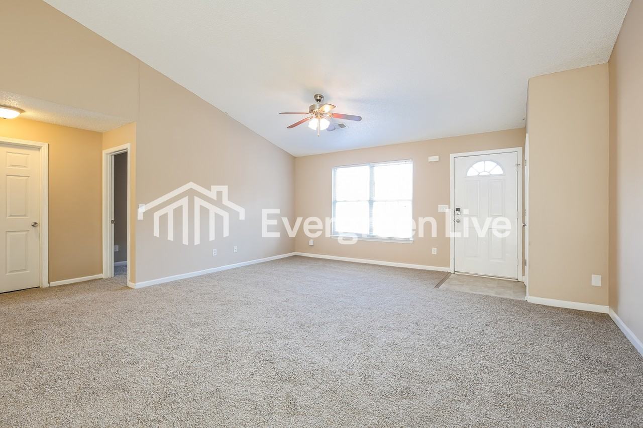 615 Nettie Dr - Photo 4 of 15