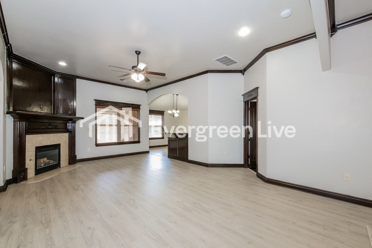 2305 Wayne Cutt Ave - Photo 5 of 17