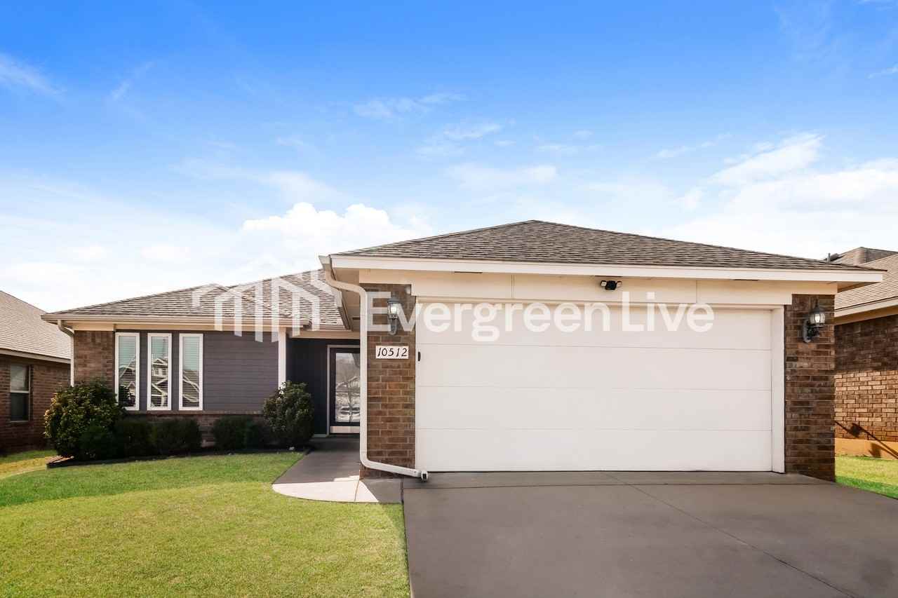 10512 Nw 35th St - Photo 2 of 16