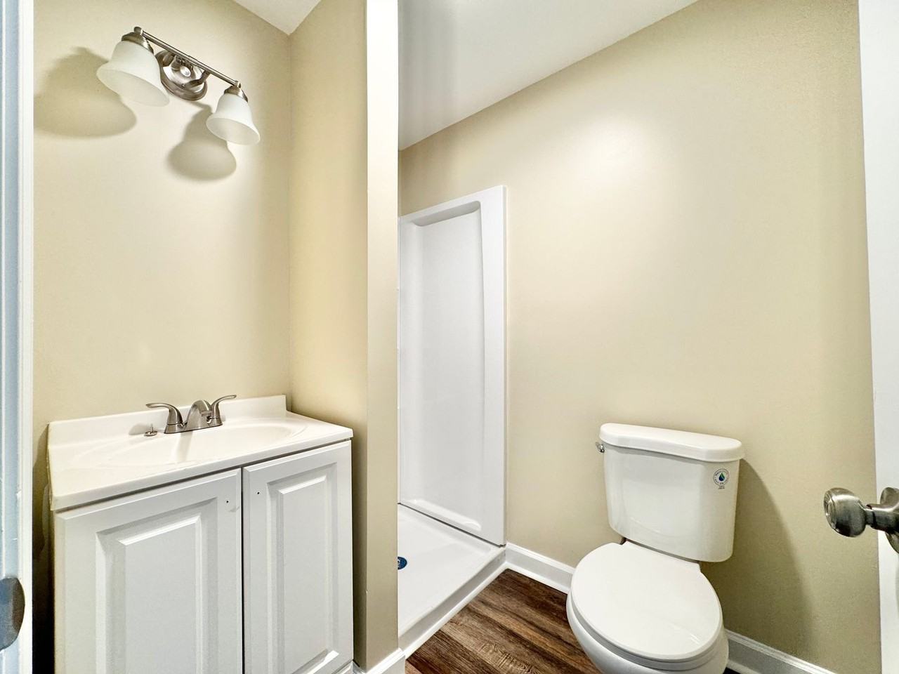 911 911 -4 Lexington Ave - Photo 6 of 9