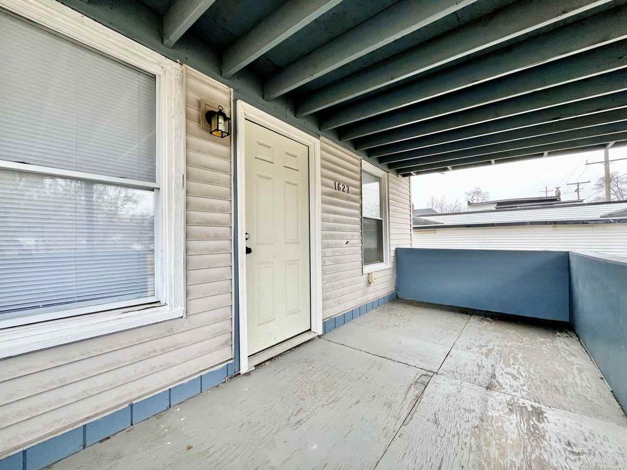 1627 Madison St - Photo 4 of 19