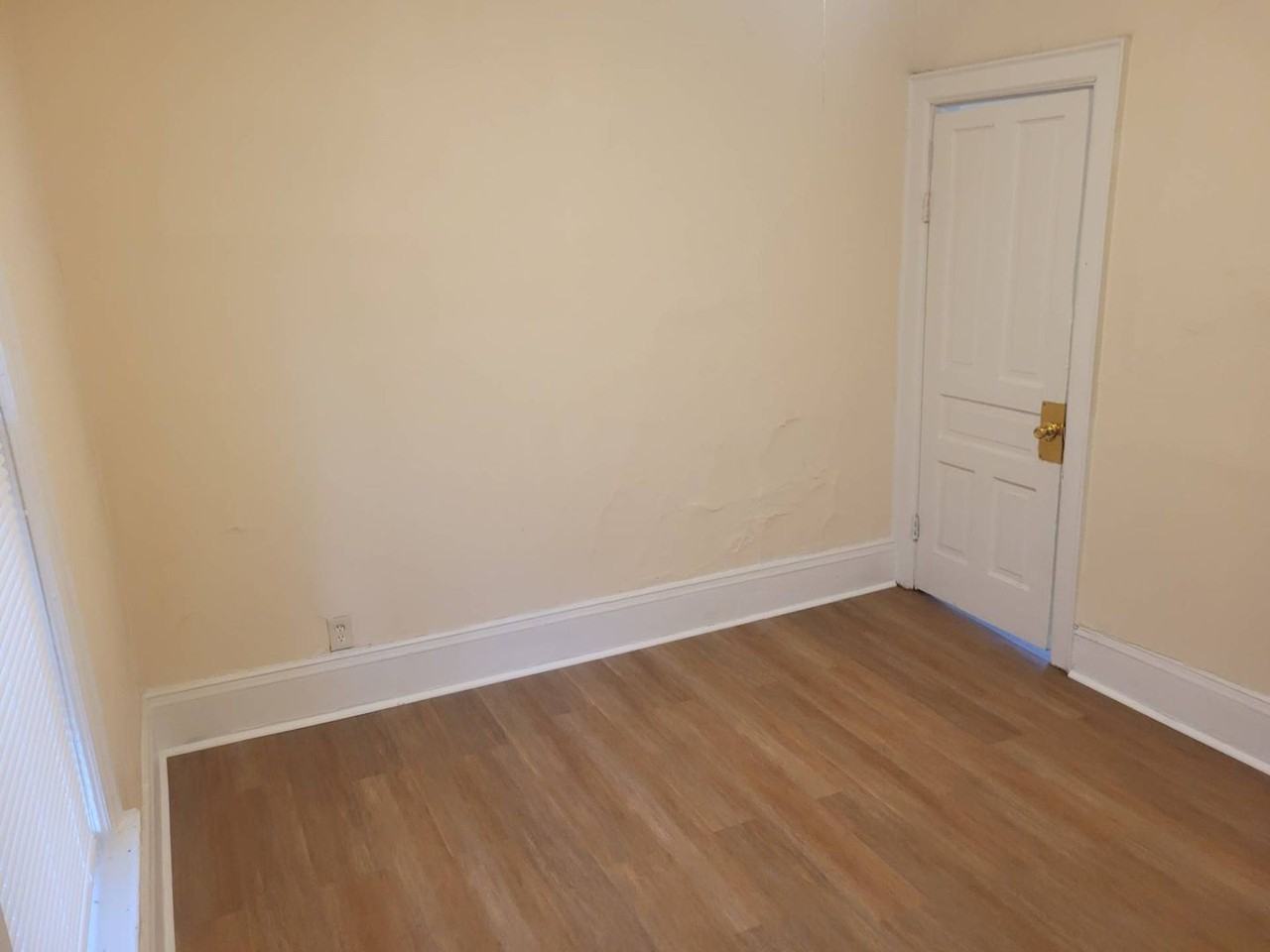 3233 N 20th St - Photo 2 of 12