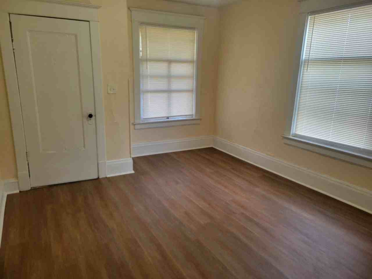 3233 N 20th St - Photo 3 of 12