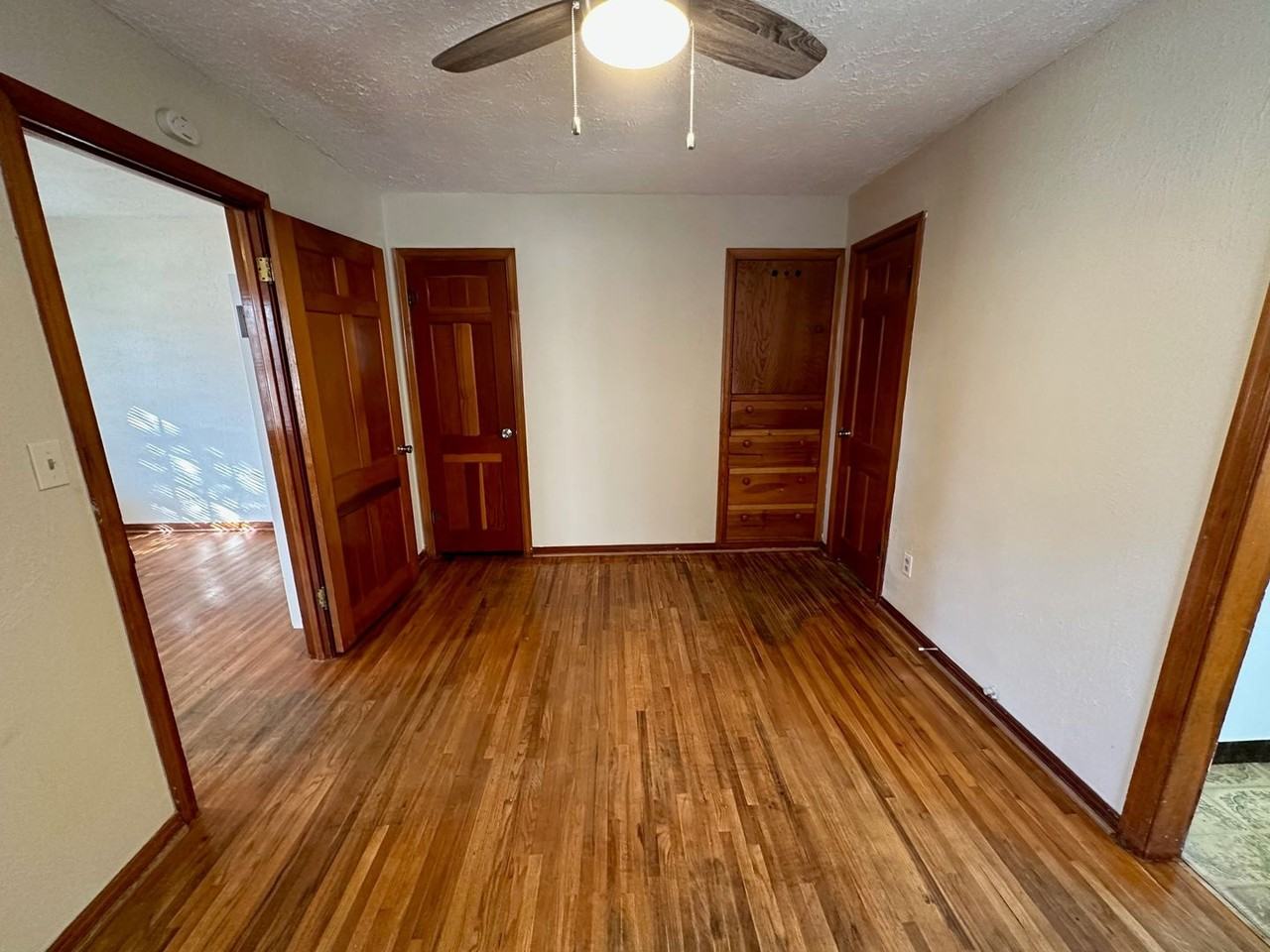 1411 S Ong St #B - Photo 3 of 11