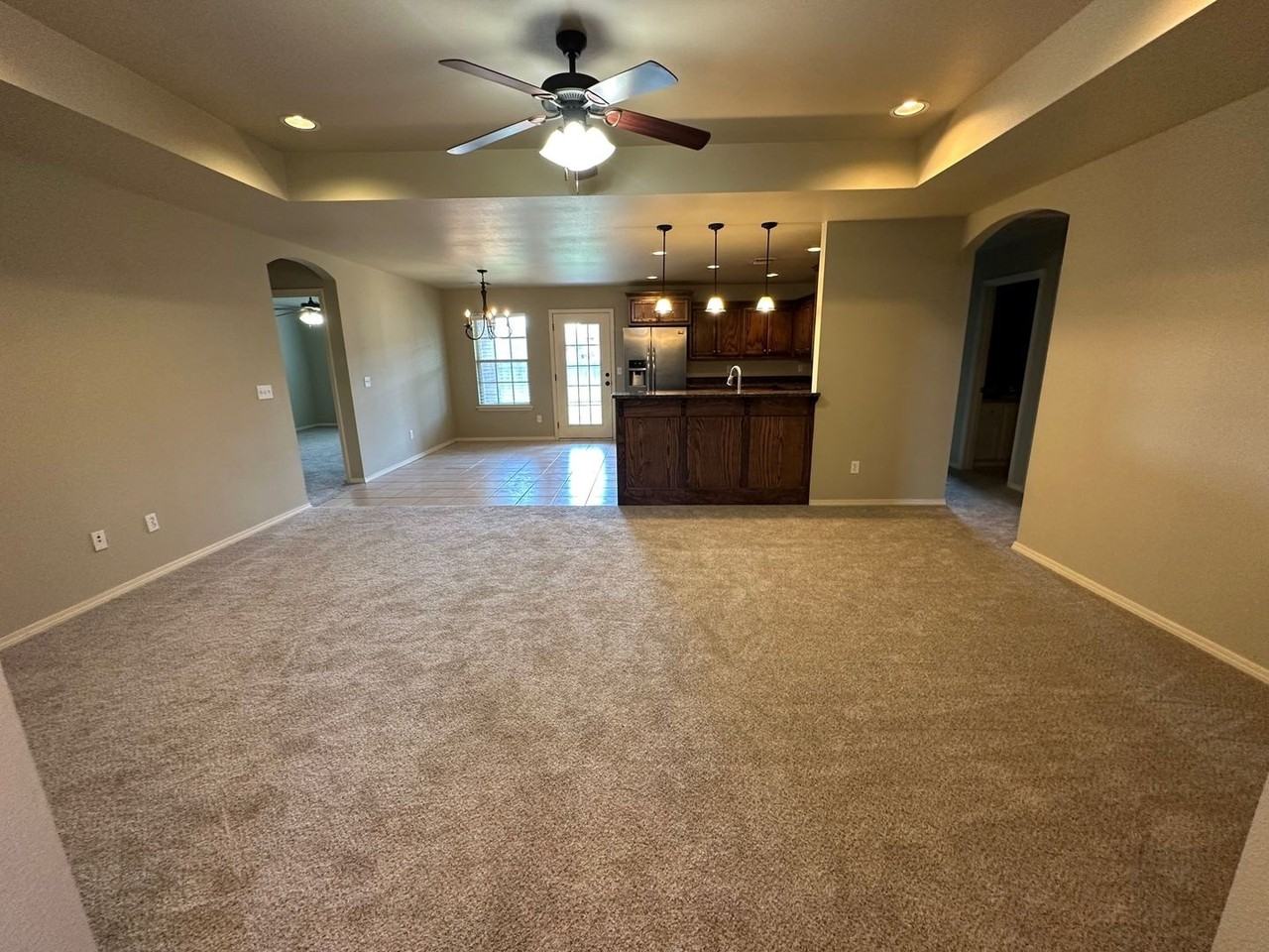 4418 S Roberts St - Photo 5 of 18