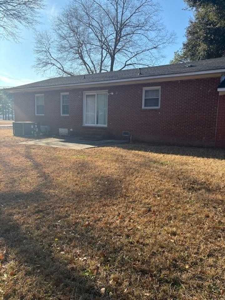 501 N Mcnair St - Photo 2 of 15