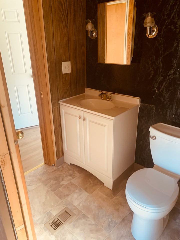 1319 2nd Ave Nw - Photo 5 of 11