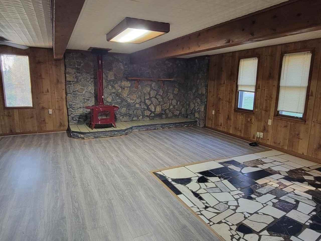 688 Speck Rd - Photo 4 of 12