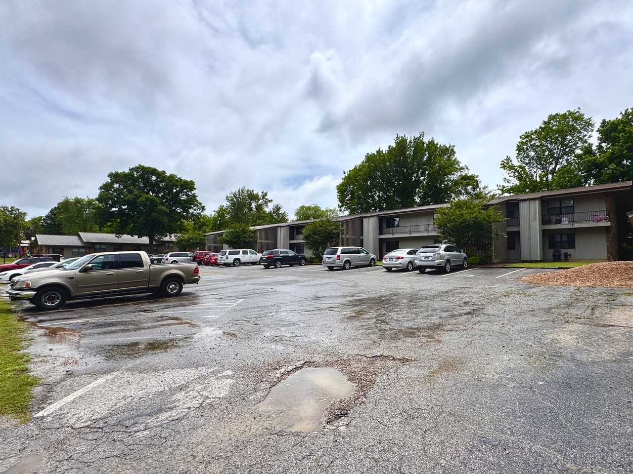 330 S 17th St - Photo 7 of 7