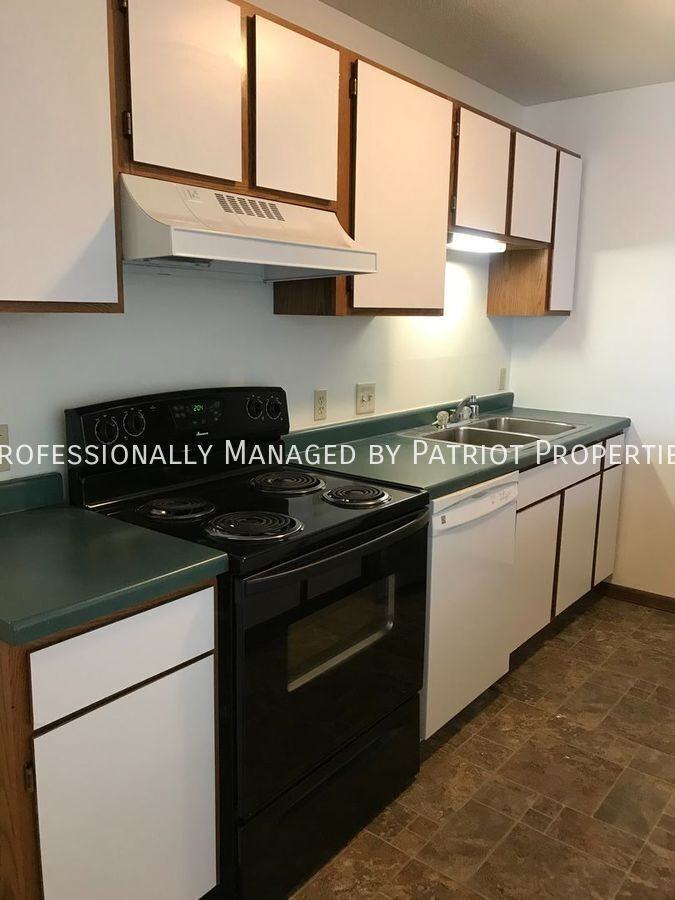 Murdock Apartments - Photo 3 of 27