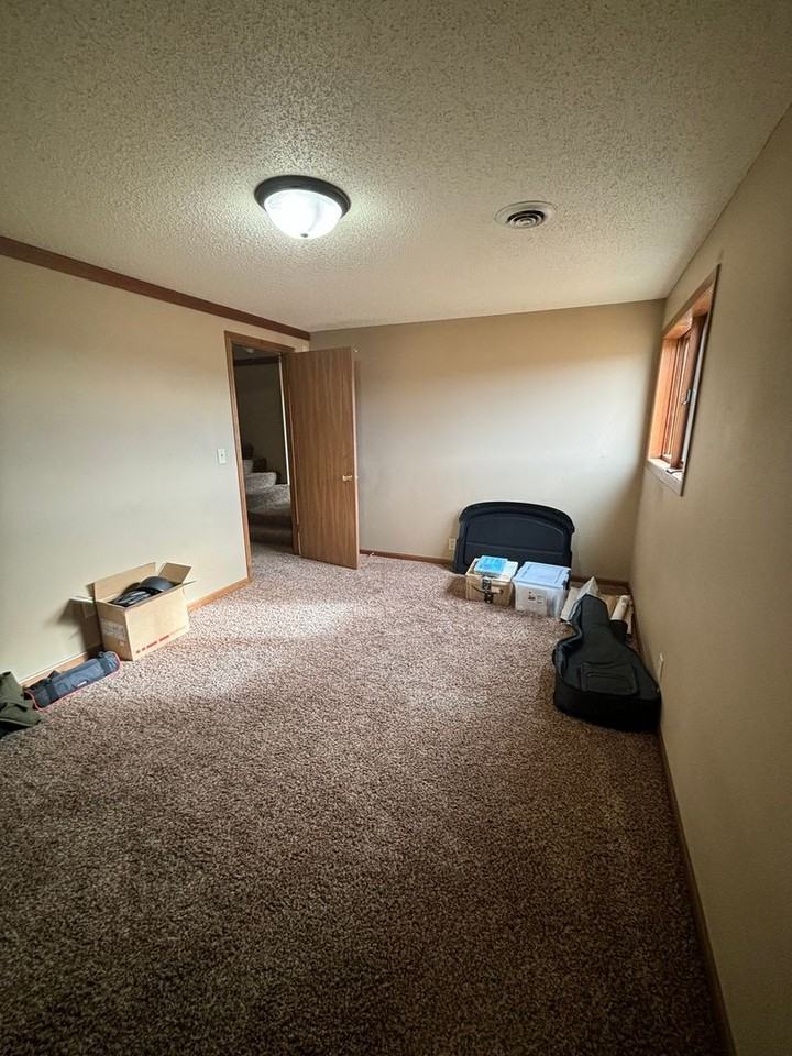 1111 Field View Dr - Photo 6 of 21