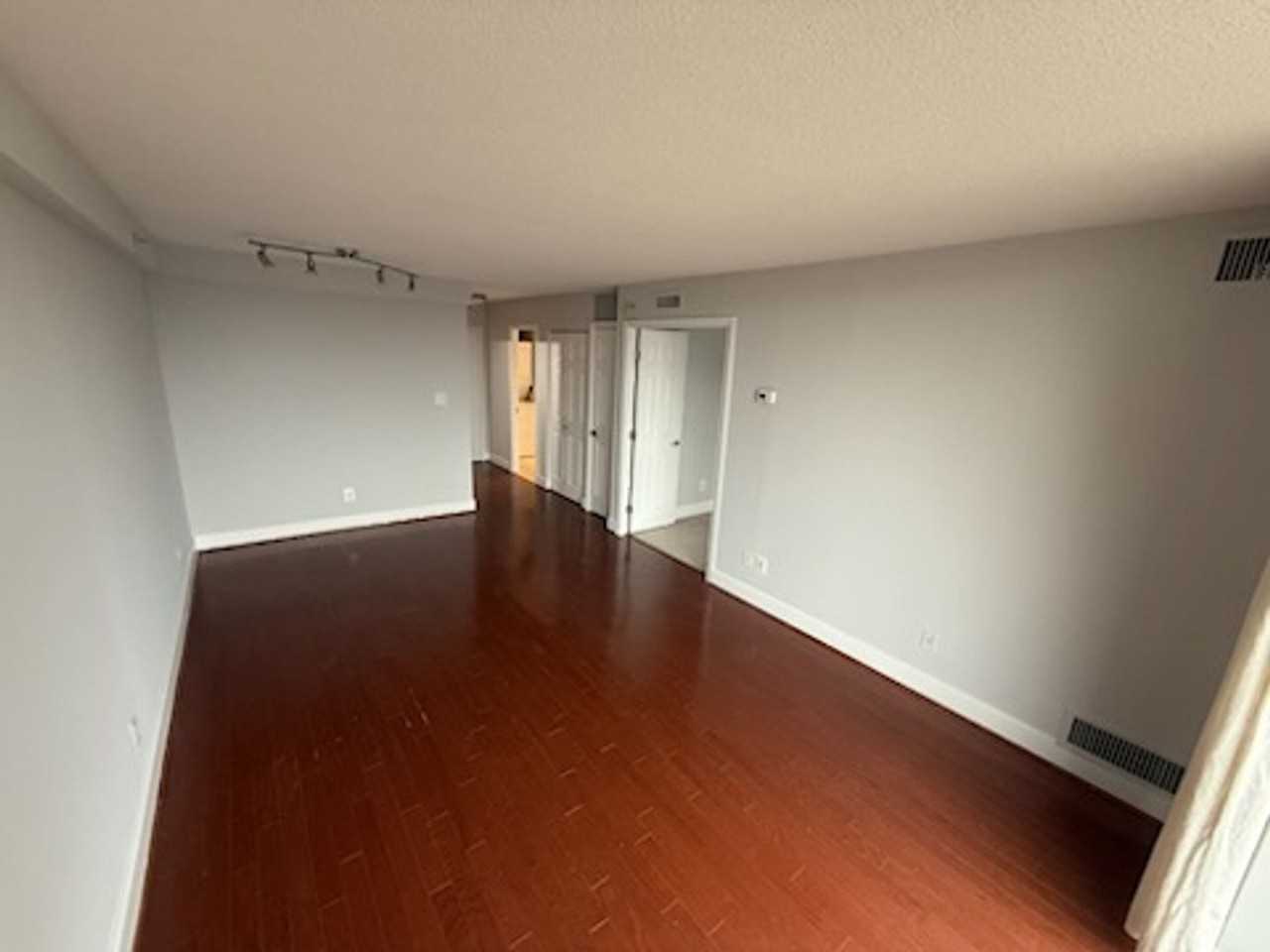 3401 38th St Nw - Photo 5 of 17