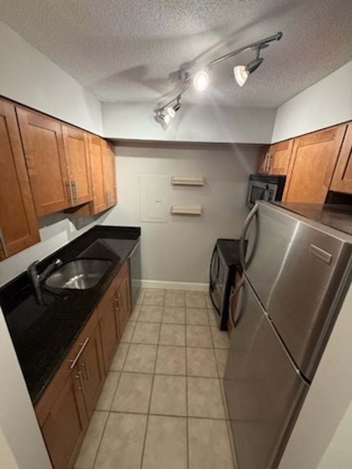 3401 38th St Nw - Photo 7 of 17