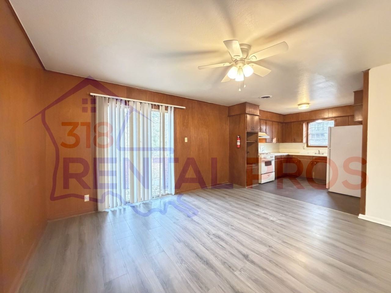 209 Ragan St - Photo 5 of 18