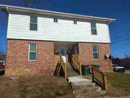 featured image of 2015 Duncan Ave