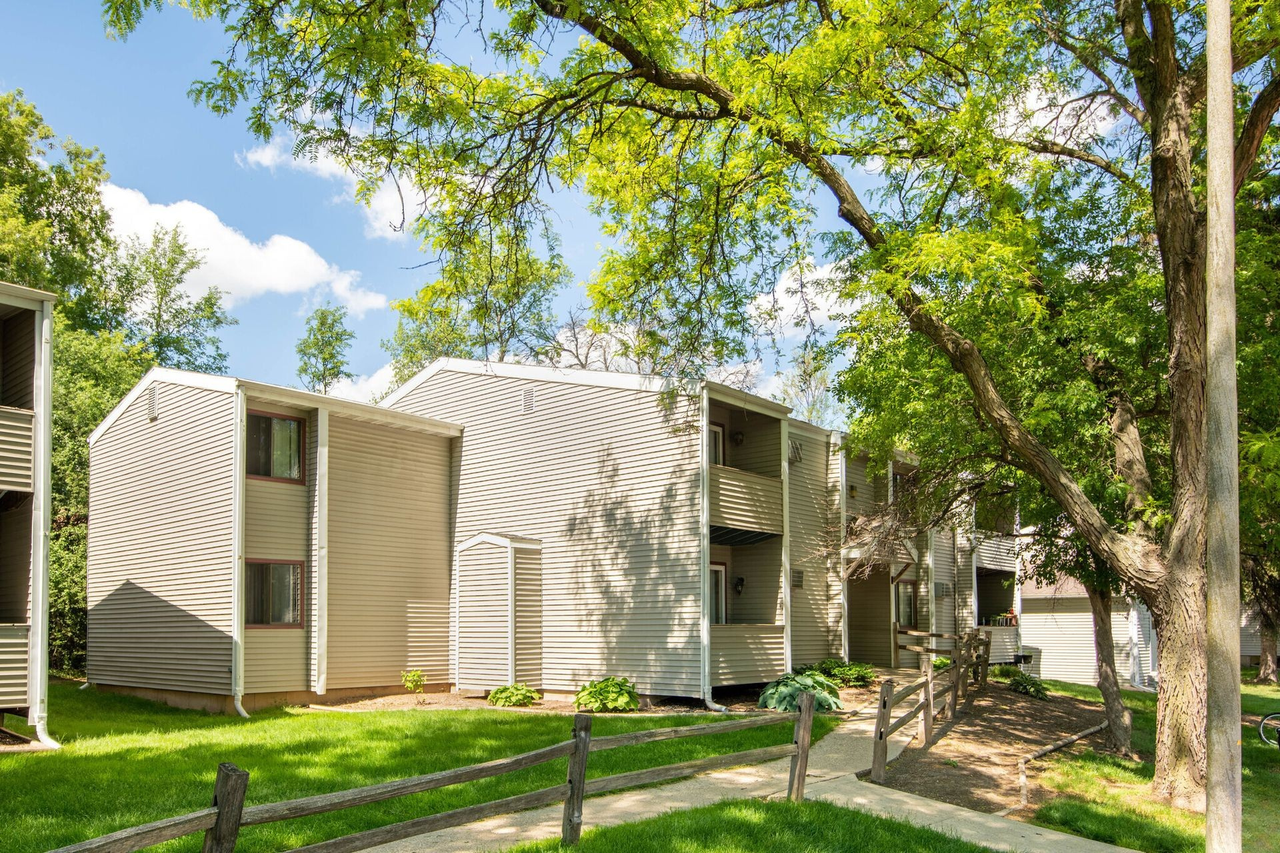 1101-1121 MacArthur Road - Photo 4 of 4