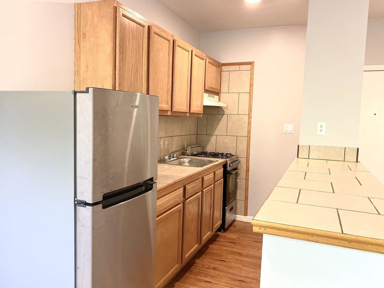 4756 N. Maplewood Ave. - Photo 5 of 11