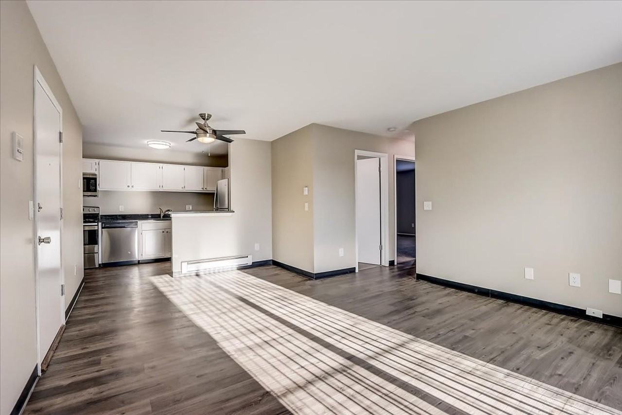 Tosa Village - Photo 4 of 14