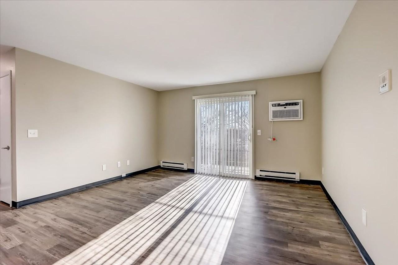 Tosa Village - Photo 5 of 14