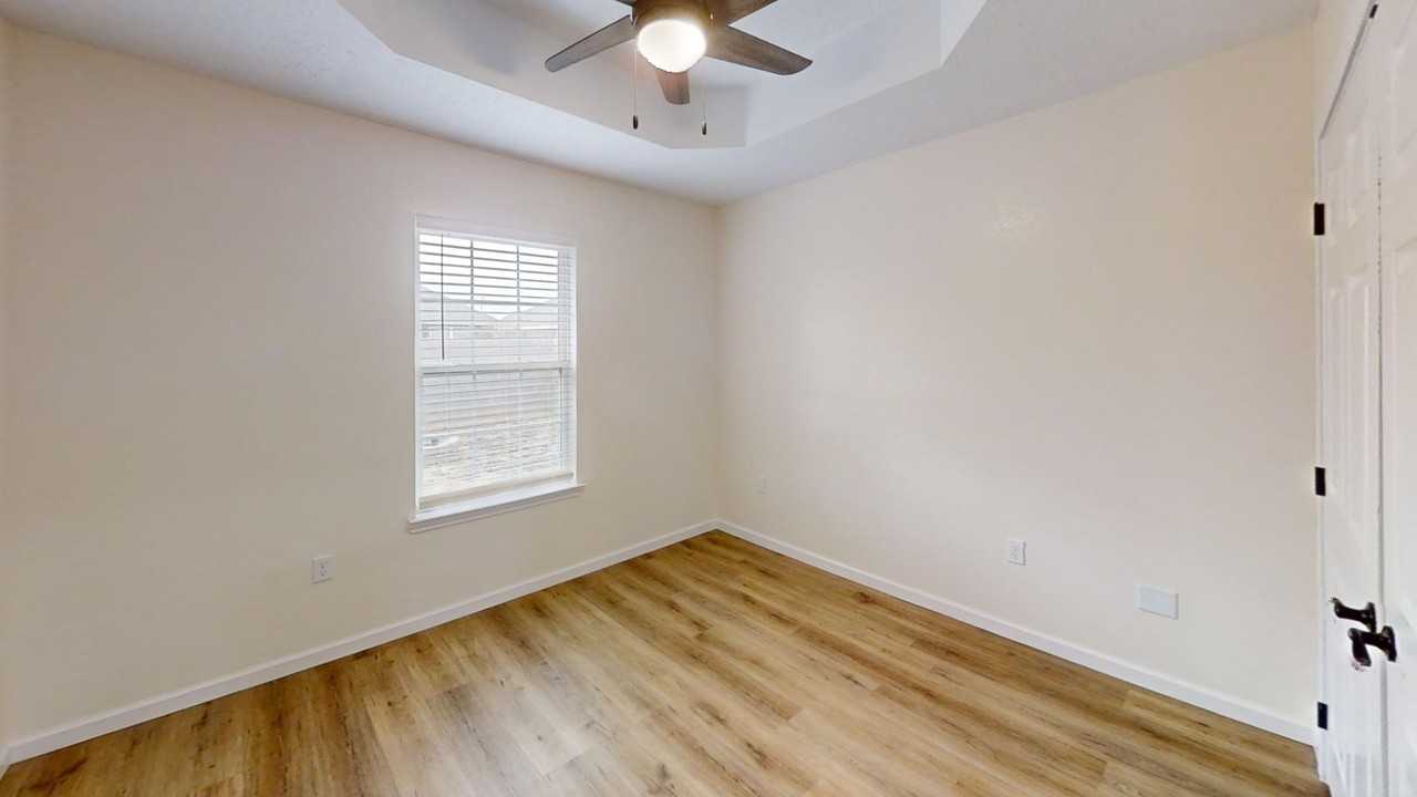 2207 Boxwood Cir - Photo 5 of 22