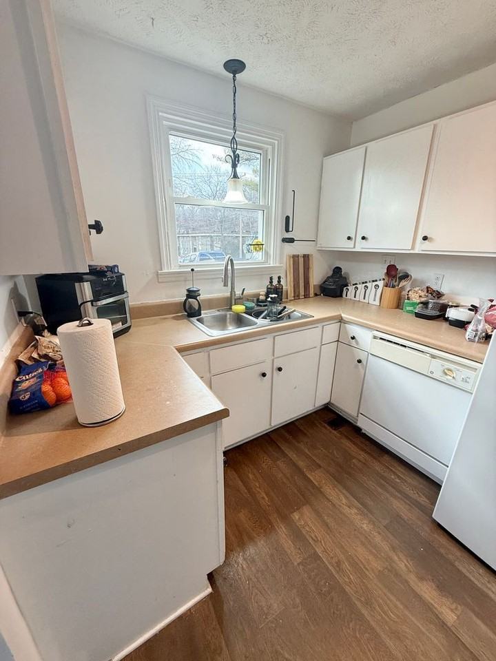 1451 Ardee Ave - Photo 3 of 21