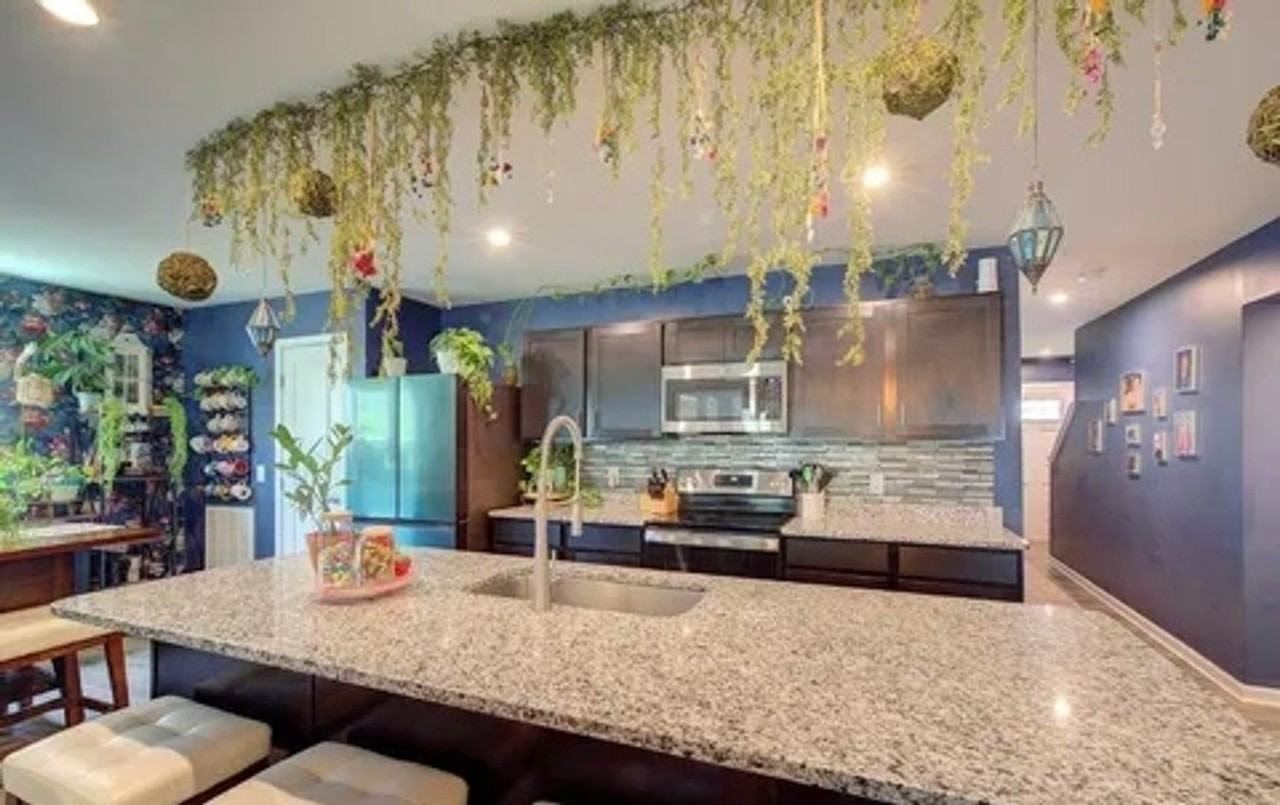 910 Purcell Dr - Photo 4 of 21