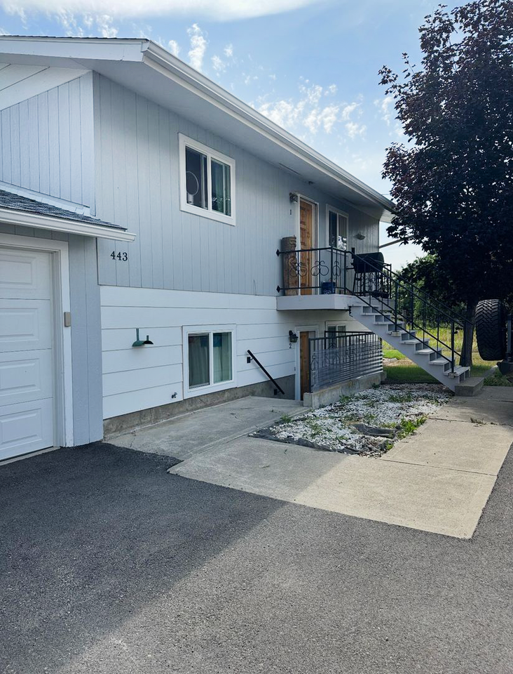 443 Judith Rd - Photo 2 of 12