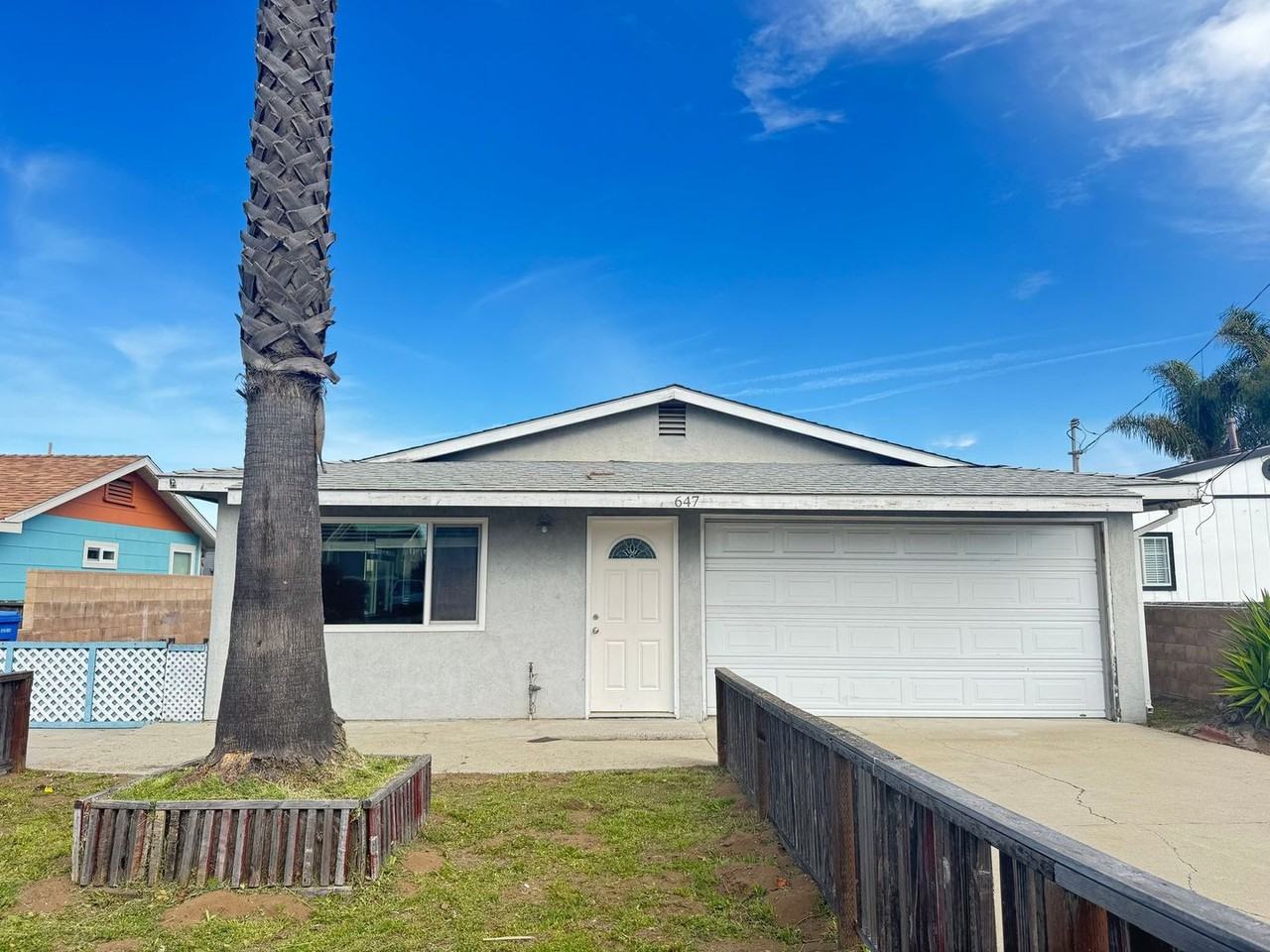 647 Newport Ave - Photo 2 of 25