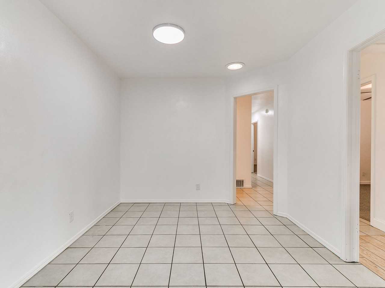 4816 Del Crest Dr - Photo 3 of 17