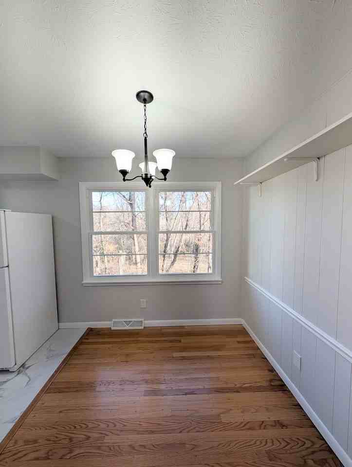 36 Debra Ln - Photo 2 of 17