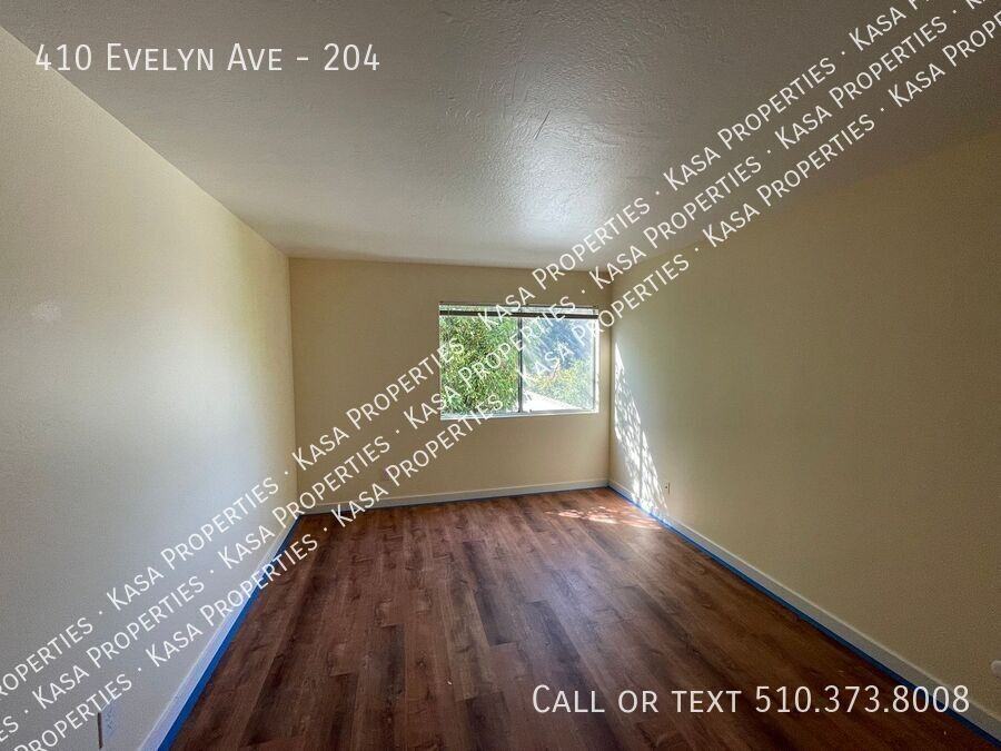 410 Evelyn Ave - Photo 6 of 12