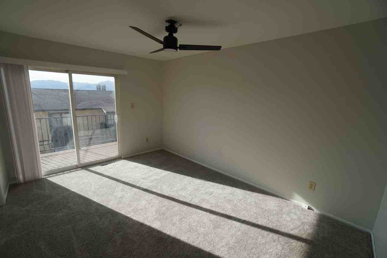 6727 Dale Rd - Photo 4 of 31