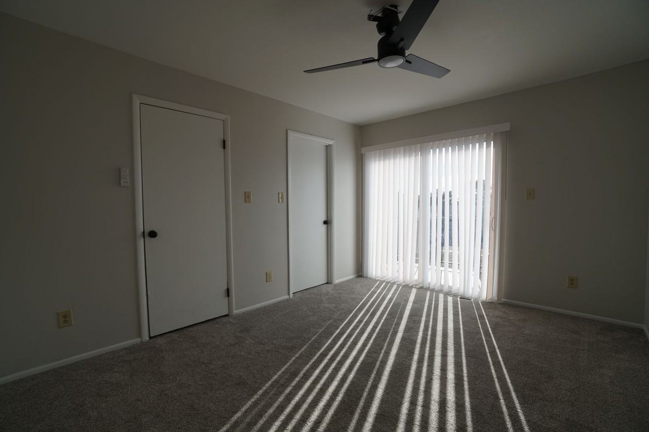 6727 Dale Rd - Photo 6 of 31