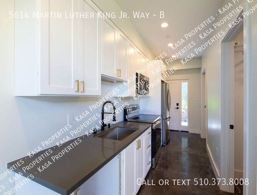 5614 Martin Luther King Jr Way - Photo 5 of 44