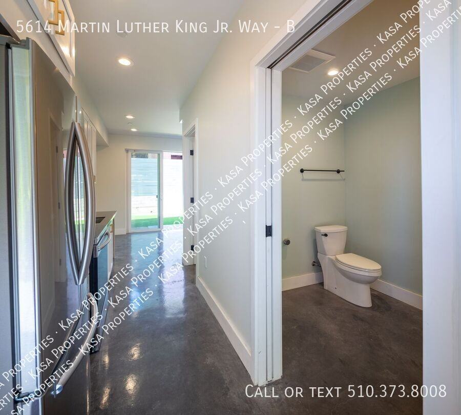 5614 Martin Luther King Jr Way - Photo 7 of 44