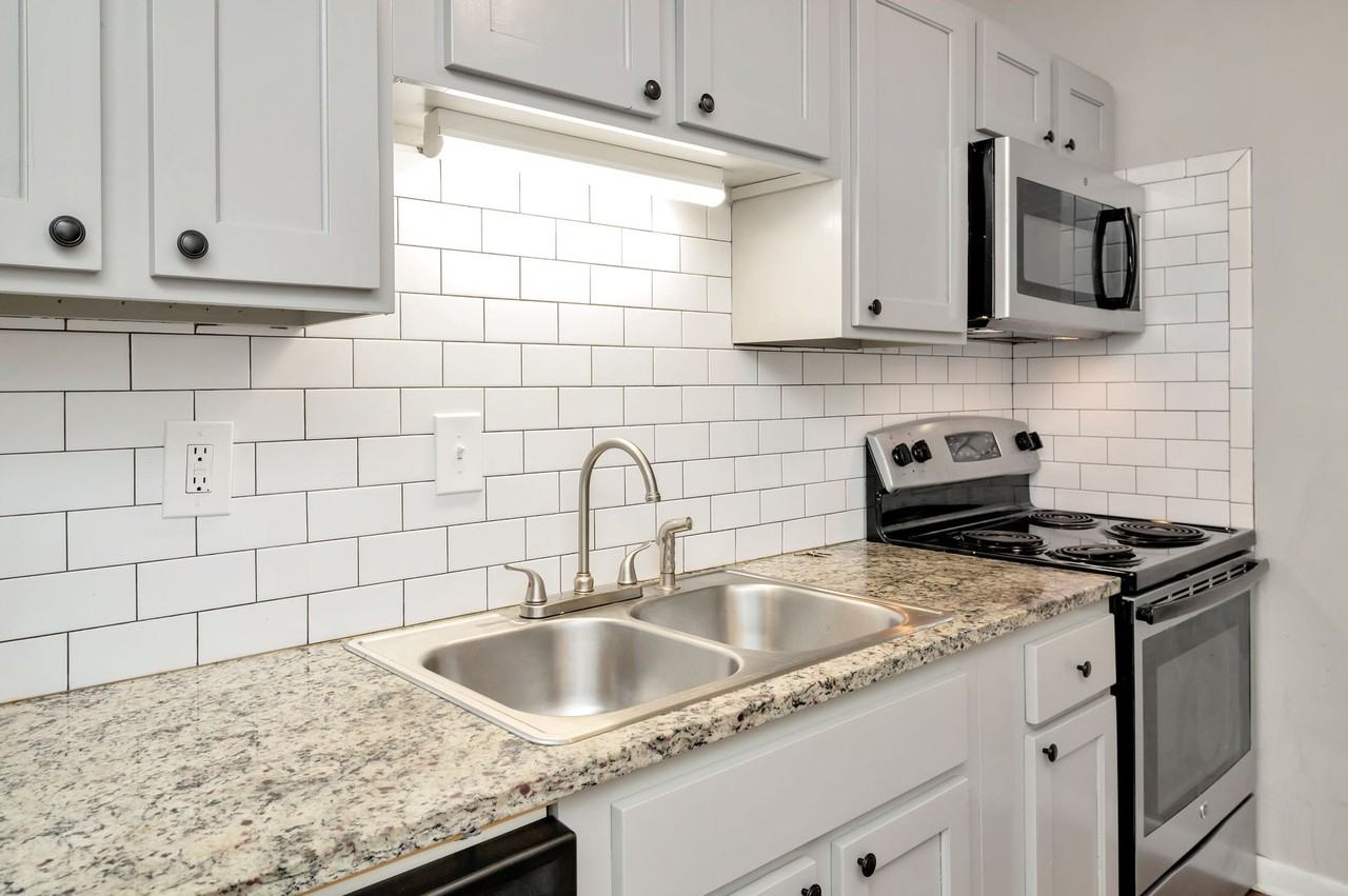 The Lennox - Photo 6 of 6