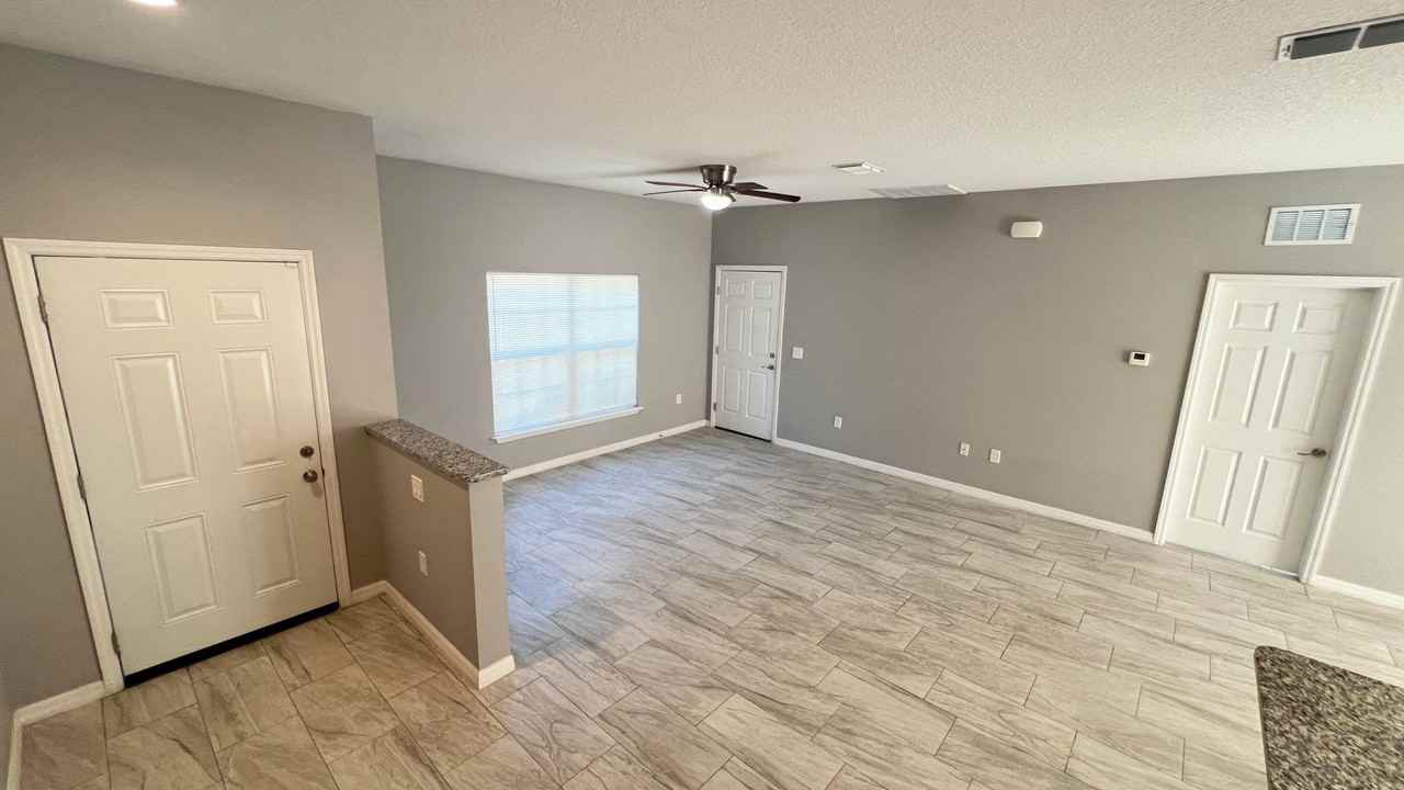 1750 Loquat Ct Nw - Photo 6 of 39