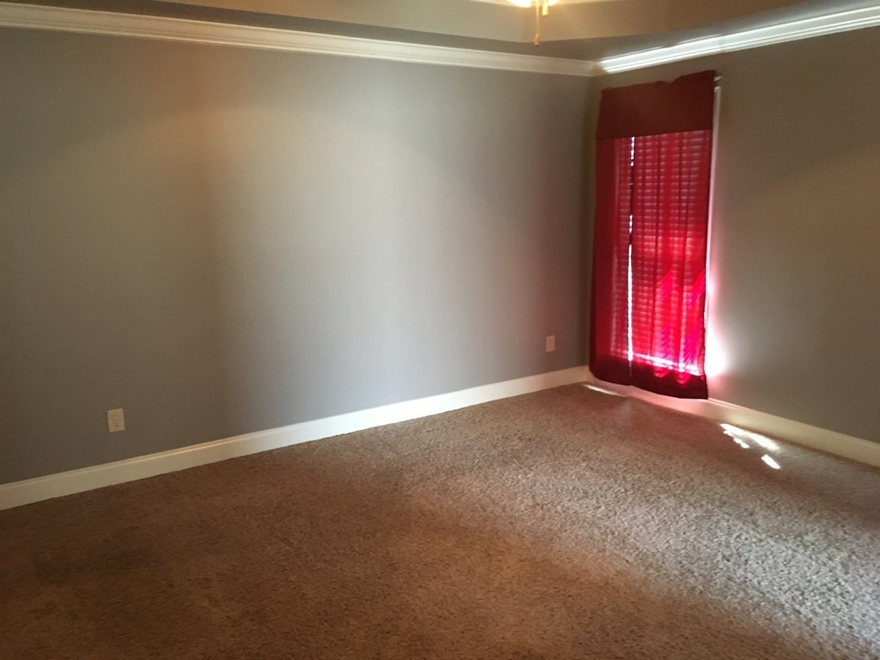 1094 Emerald Ridge Dr - Photo 6 of 9