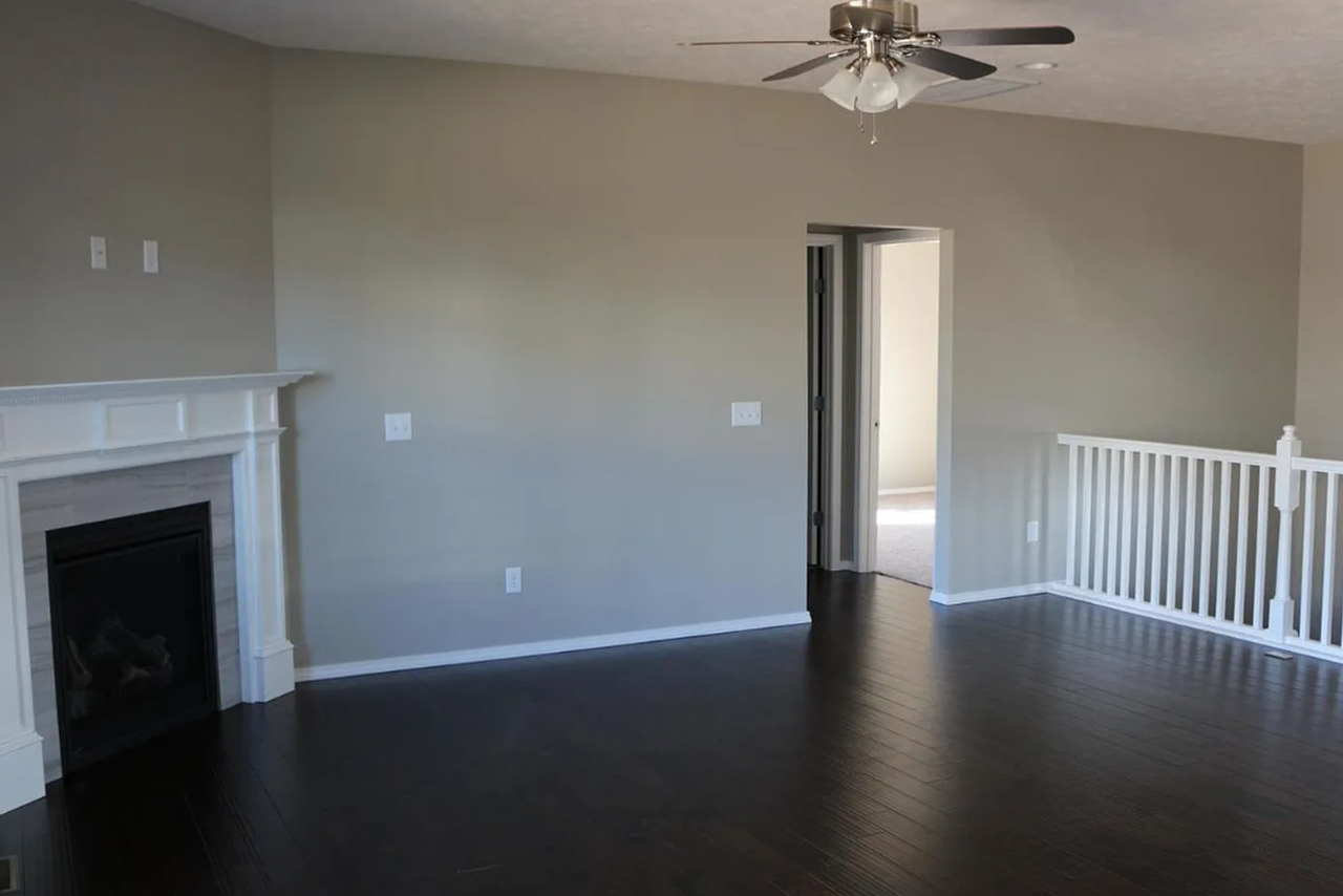 1205 W Millpond Dr - Photo 4 of 4