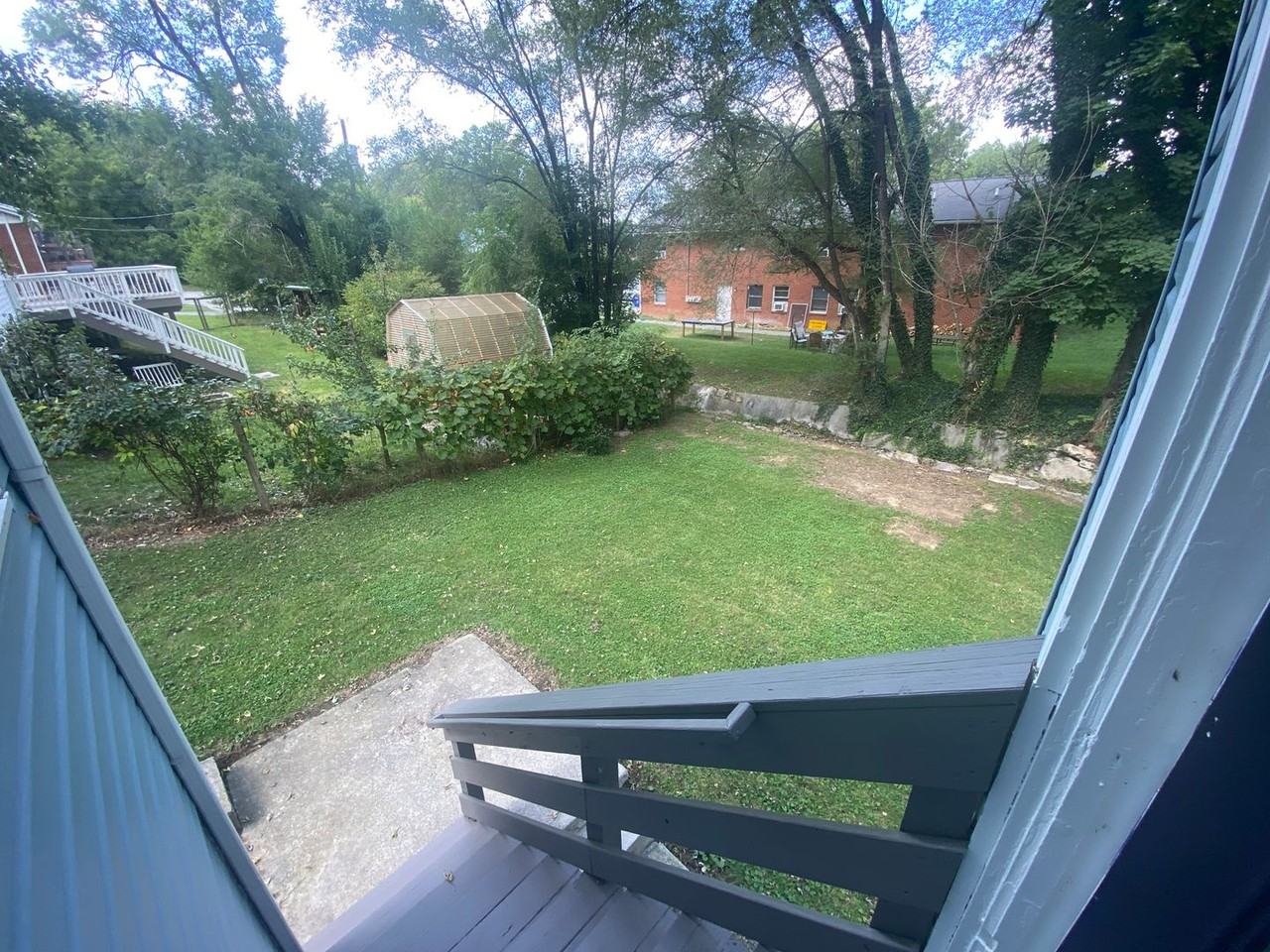 317 Graves Ave - Photo 7 of 16