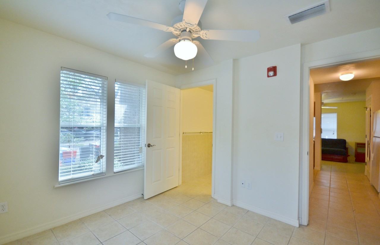 1220 Sw 1st Ave #101 - Photo 7 of 9