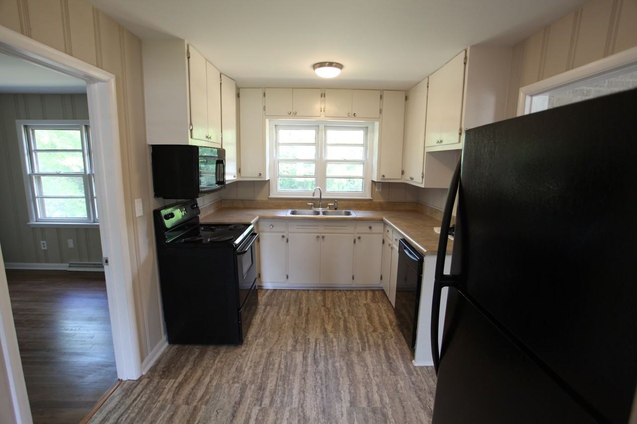 344 S Dean Rd - Photo 3 of 14