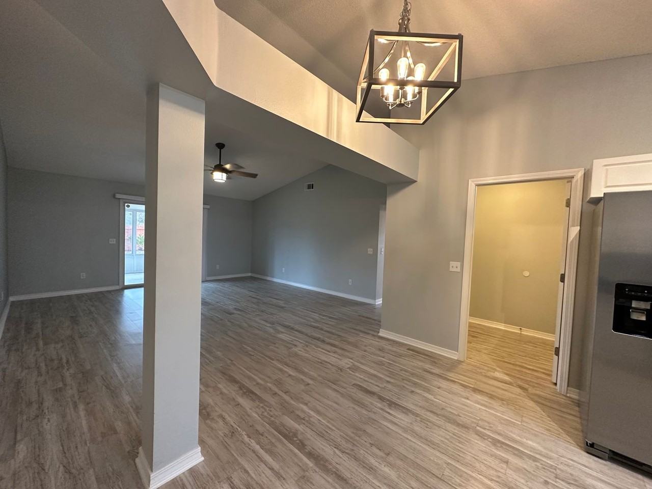 2026 Coral Reef Rd - Photo 4 of 31