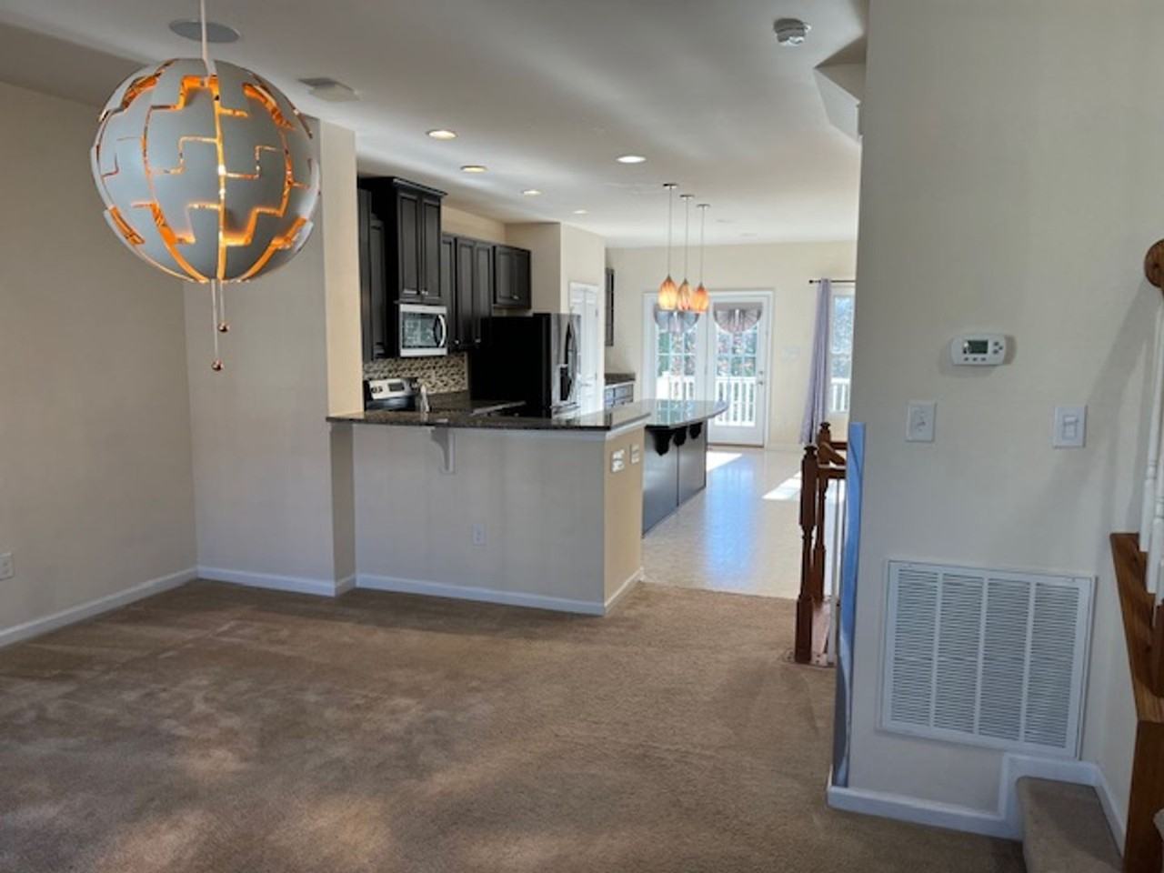 137 Parkway Ct - Photo 6 of 26