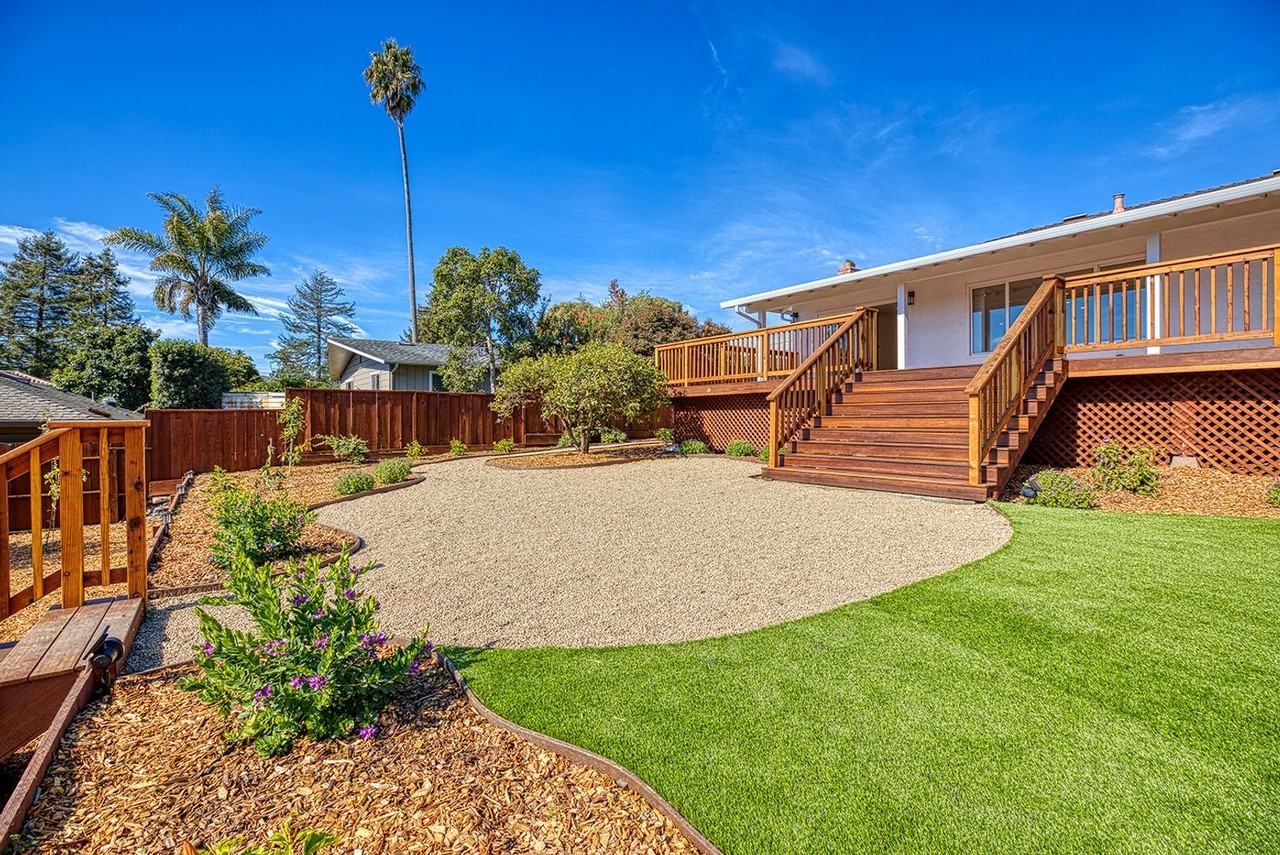 413 Hill St - Photo 4 of 16