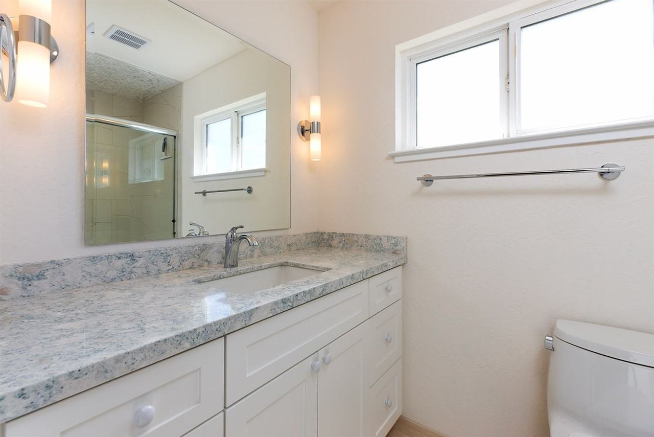 413 Hill St - Photo 7 of 16