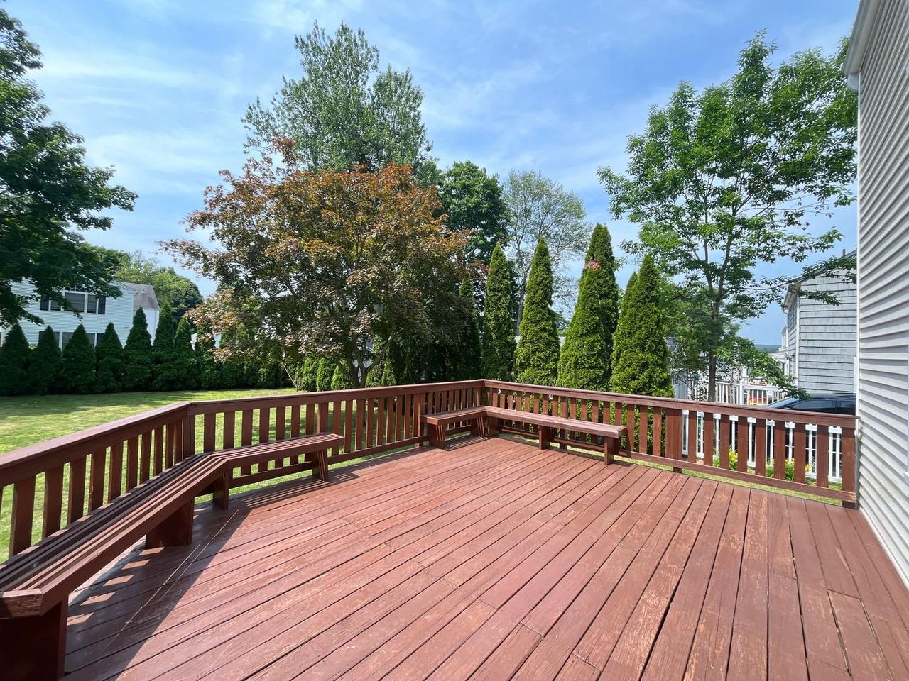 65 Buell St - Photo 3 of 28