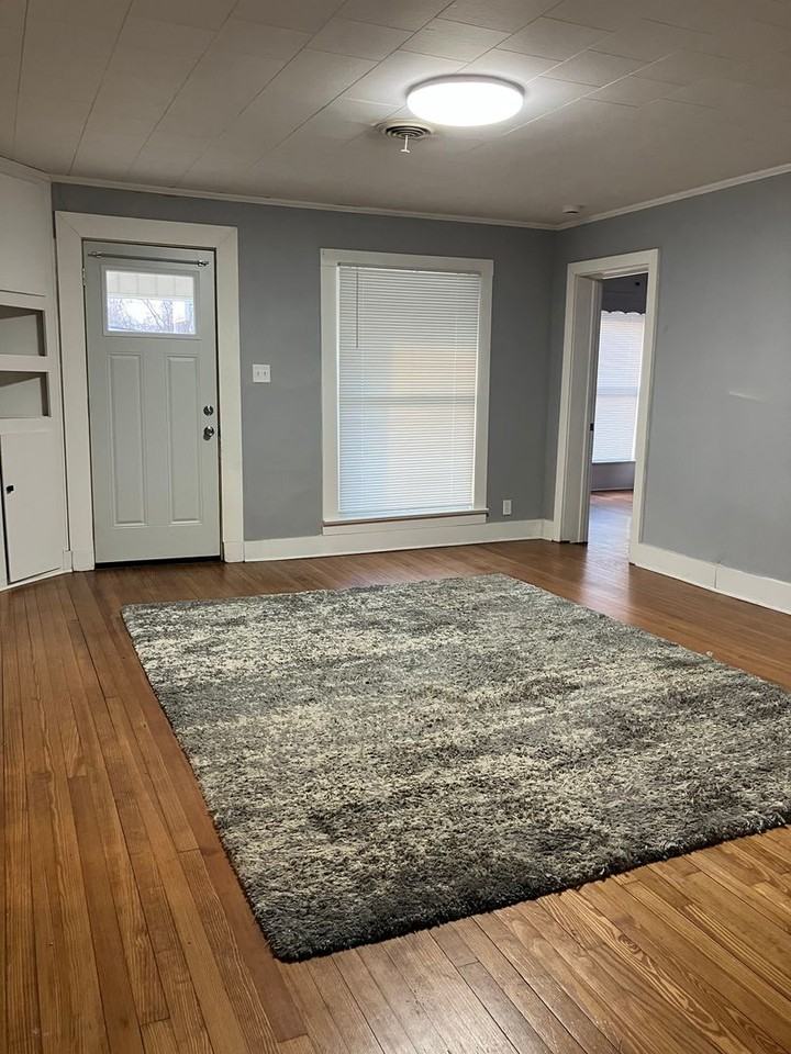 7746 State Road 46 E - Photo 5 of 20