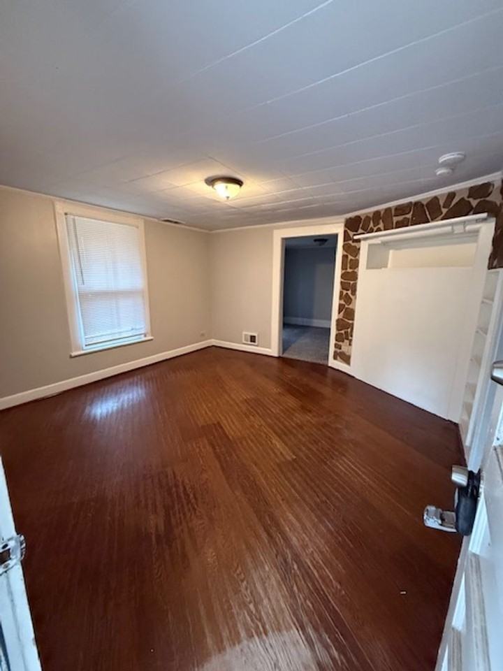 1916 Cedar Fork Dr - Photo 2 of 13