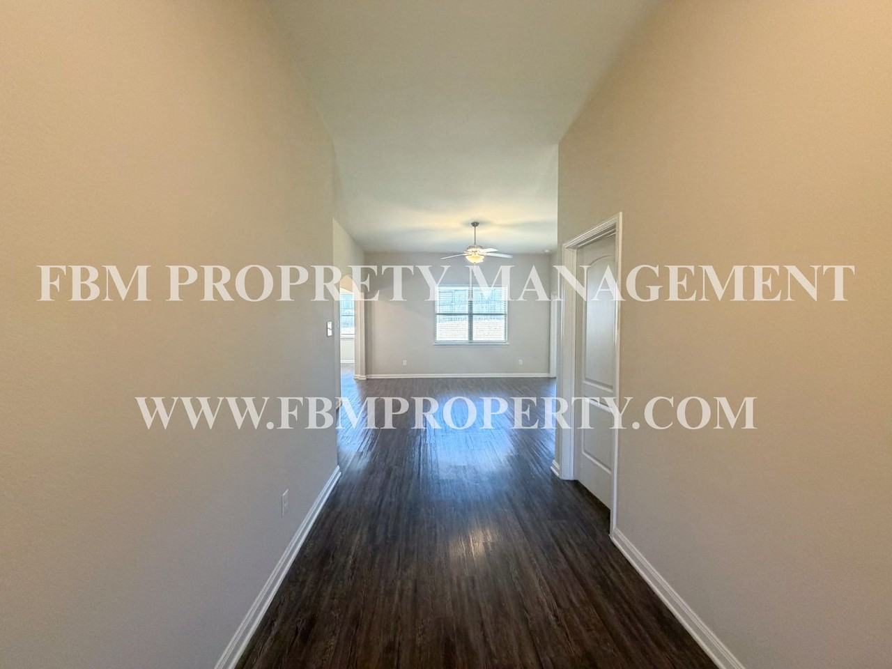 5412 Persimmon Dr - Photo 7 of 31